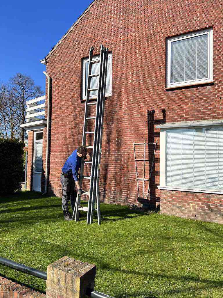 Hengelo schoorsteenveger huis ladder